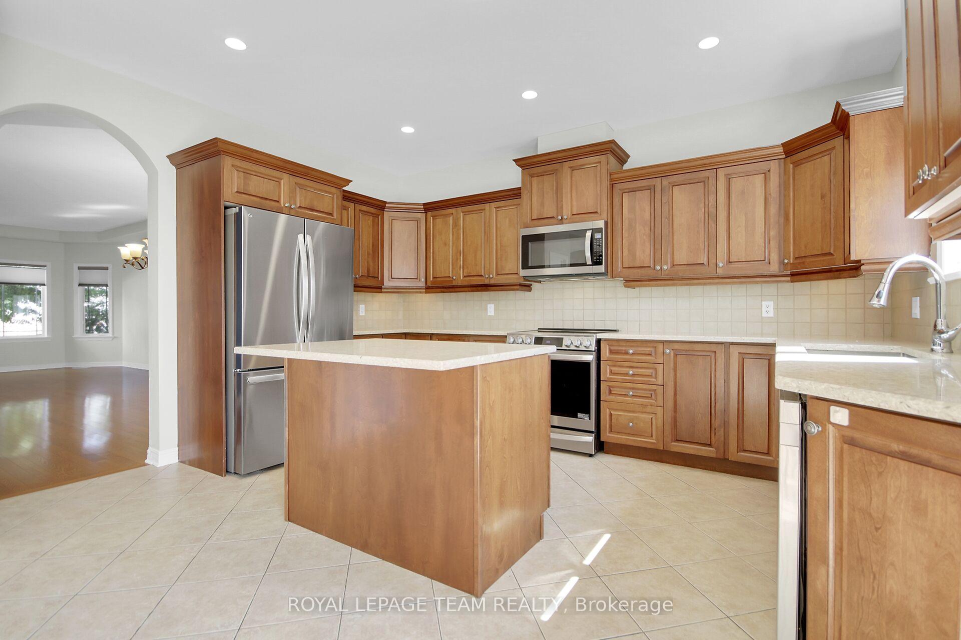 Photo 14 of 31 Wilderness Way, Ottawa, Stittsville (North) — HOMEH