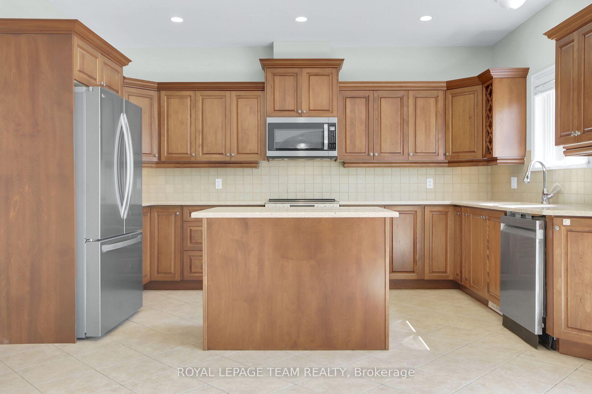 Photo 16 of 31 Wilderness Way, Ottawa, Stittsville (North) — HOMEH