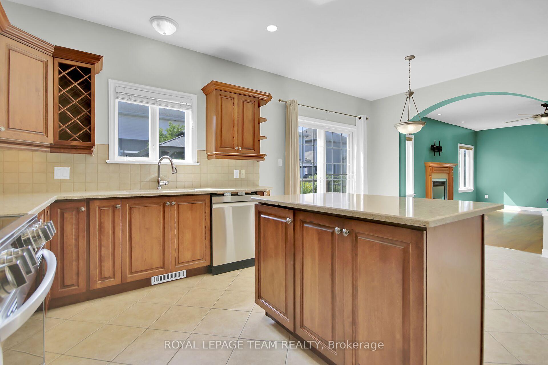 Photo 17 of 31 Wilderness Way, Ottawa, Stittsville (North) — HOMEH