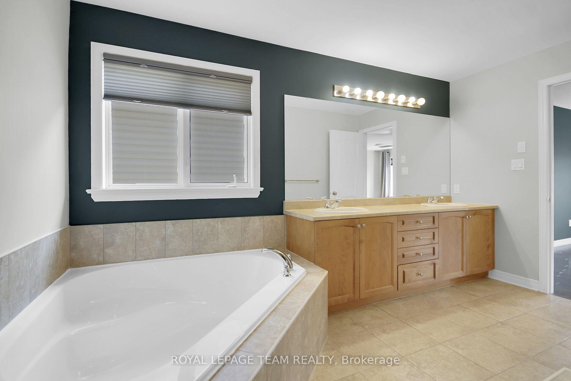 Photo 26 of 31 Wilderness Way, Ottawa, Stittsville (North) — HOMEH