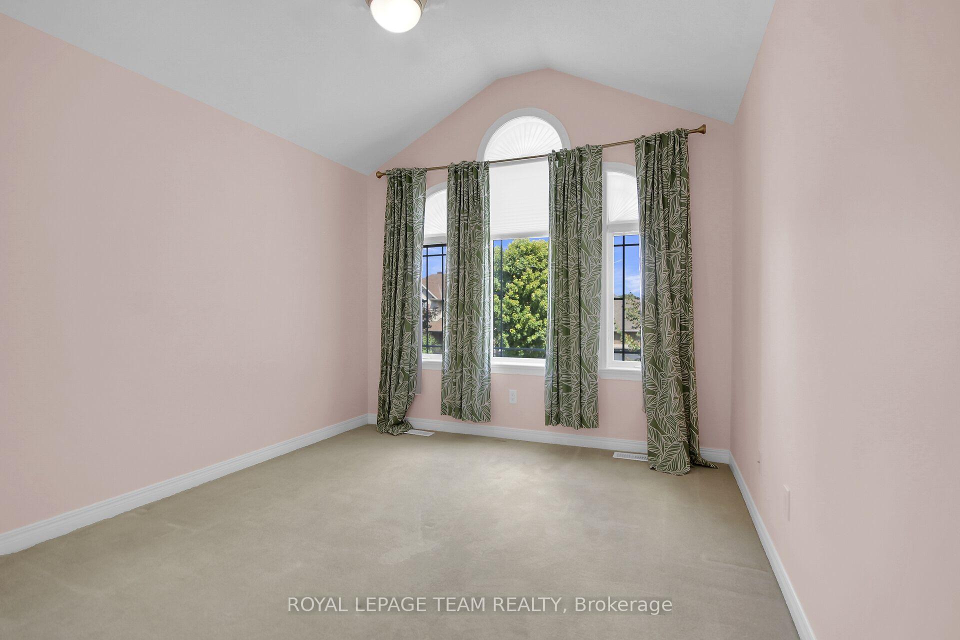 Photo 32 of 31 Wilderness Way, Ottawa, Stittsville (North) — HOMEH