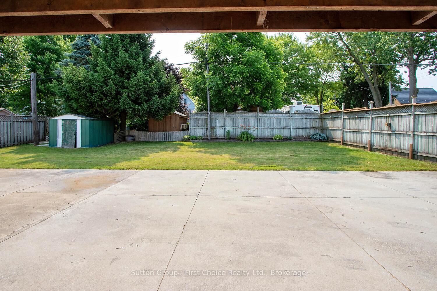 Photo 40 of 307 Nelson Street, Stratford — HOMEH