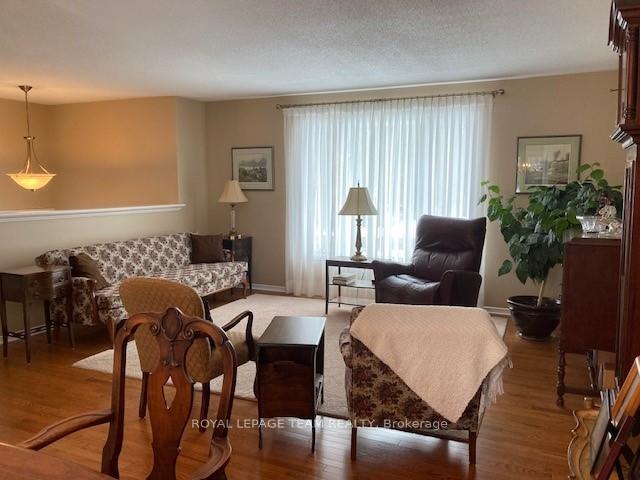Photo 6 of 19 Beverly Street, Ottawa, Stittsville (Central) — HOMEH