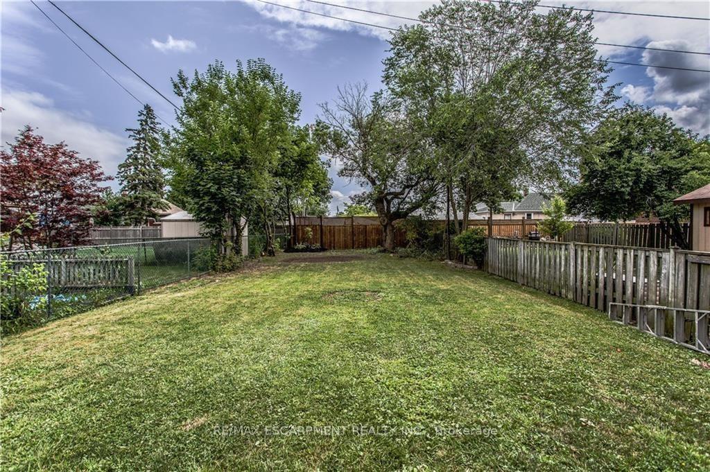 Photo 23 of 44 St. Peter Street, St. Catharines, Burleigh Hill — HOMEH