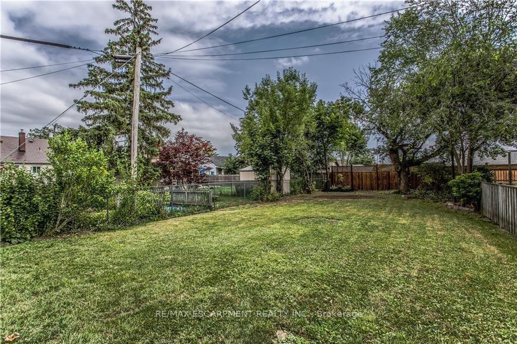 Photo 25 of 44 St. Peter Street, St. Catharines, Burleigh Hill — HOMEH