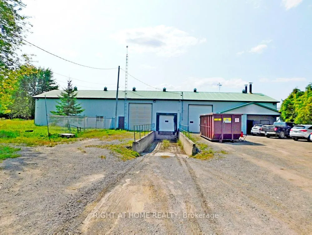 Photo 11 of 344 Read Road, St. Catharines, Port Weller — HOMEH