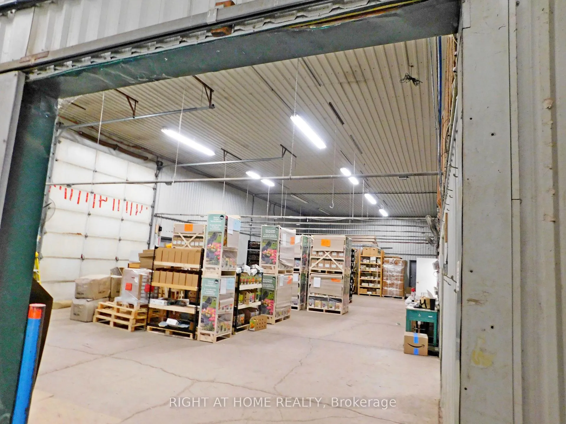 Photo 14 of 344 Read Road, St. Catharines, Port Weller — HOMEH