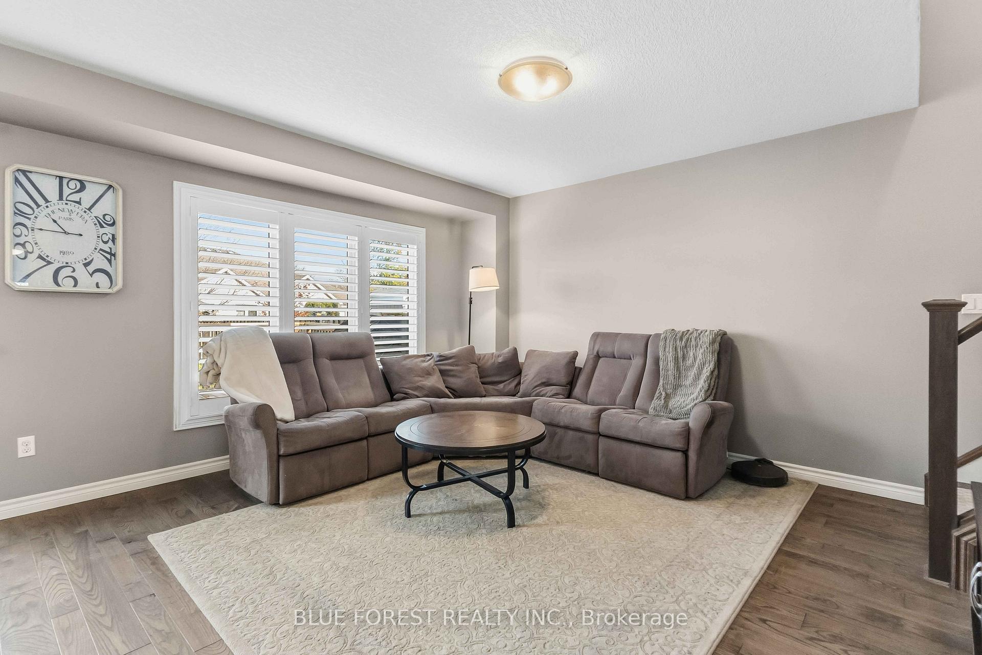 Photo 16 of 77 Pine Valley Drive, St. Thomas — HOMEH