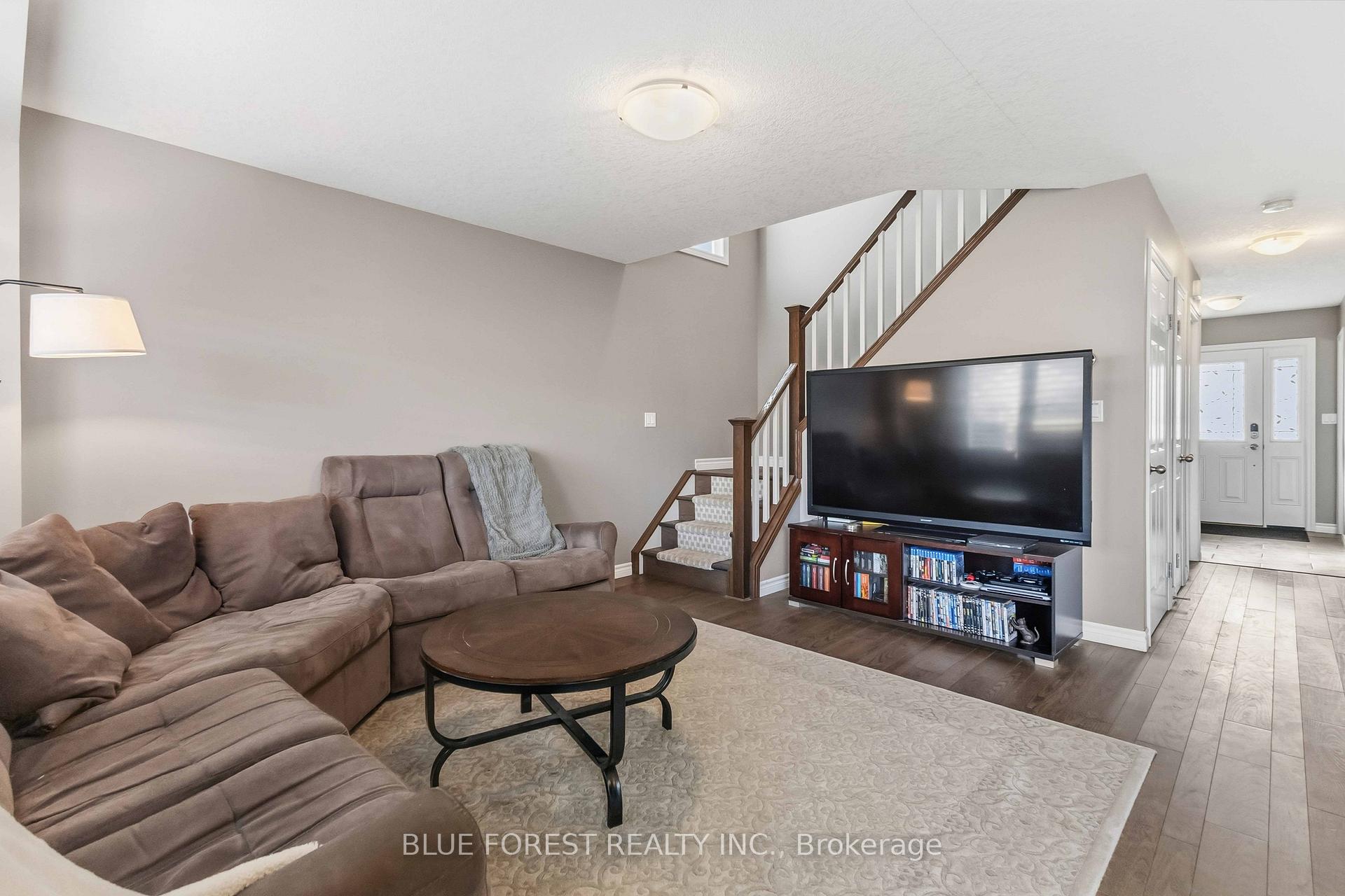 Photo 17 of 77 Pine Valley Drive, St. Thomas — HOMEH