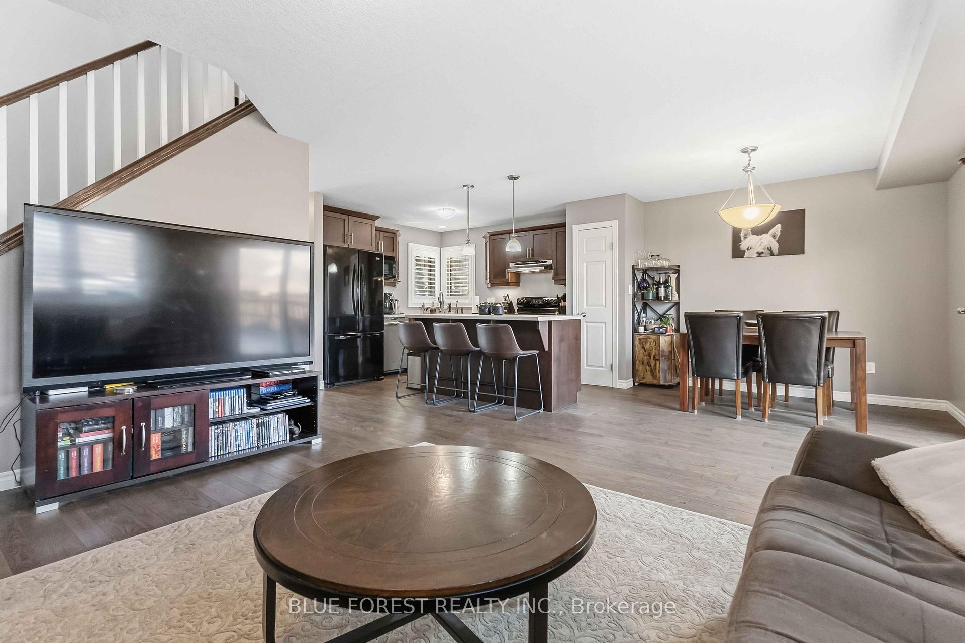 Photo 19 of 77 Pine Valley Drive, St. Thomas — HOMEH