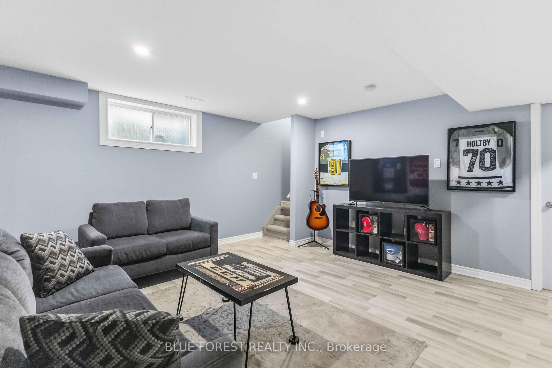 Photo 31 of 77 Pine Valley Drive, St. Thomas — HOMEH