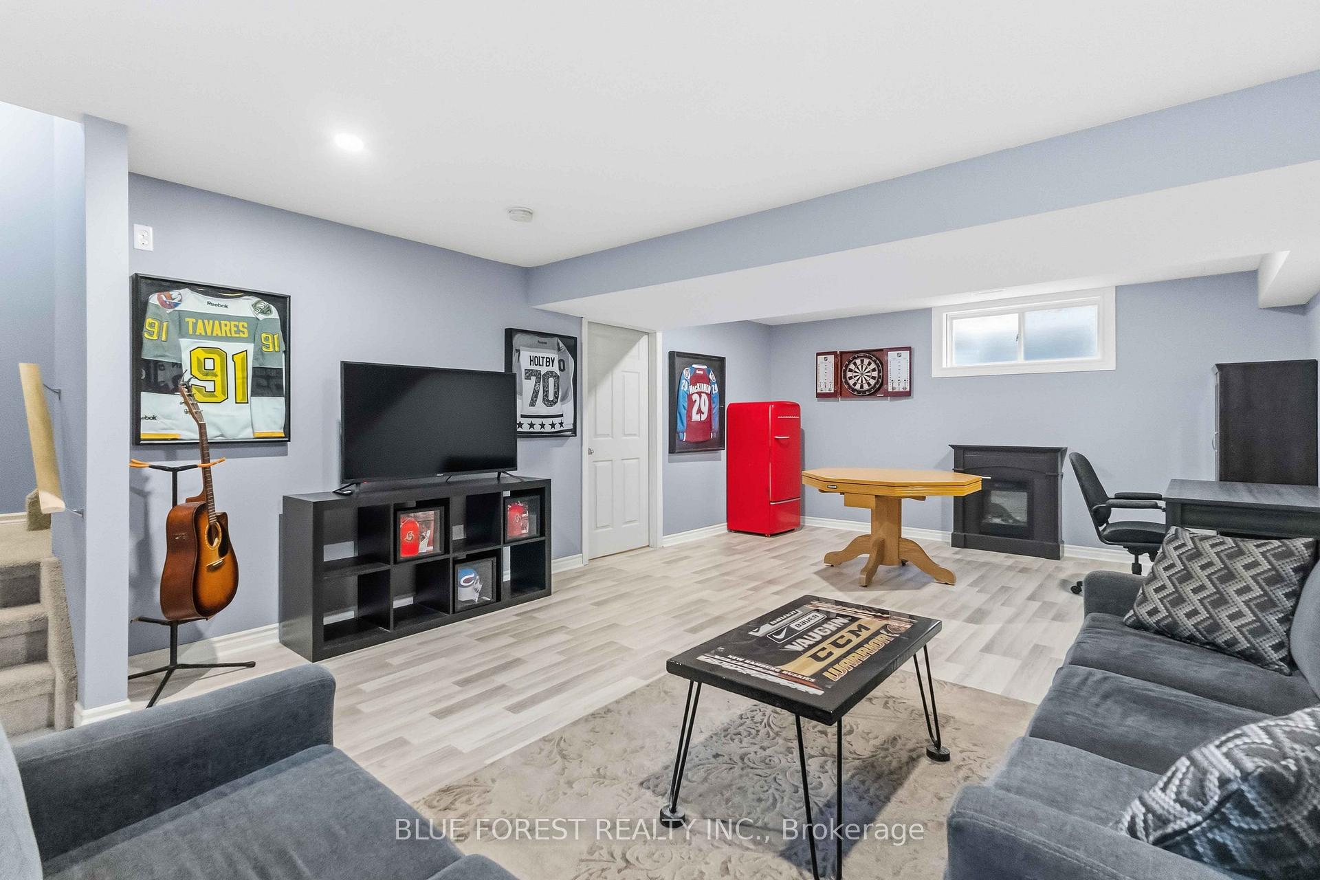 Photo 33 of 77 Pine Valley Drive, St. Thomas — HOMEH