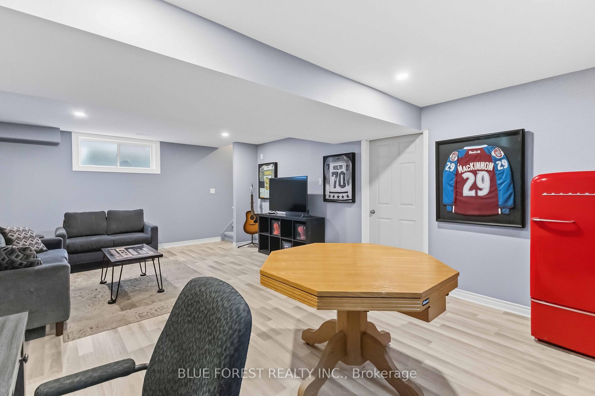 Photo 34 of 77 Pine Valley Drive, St. Thomas — HOMEH