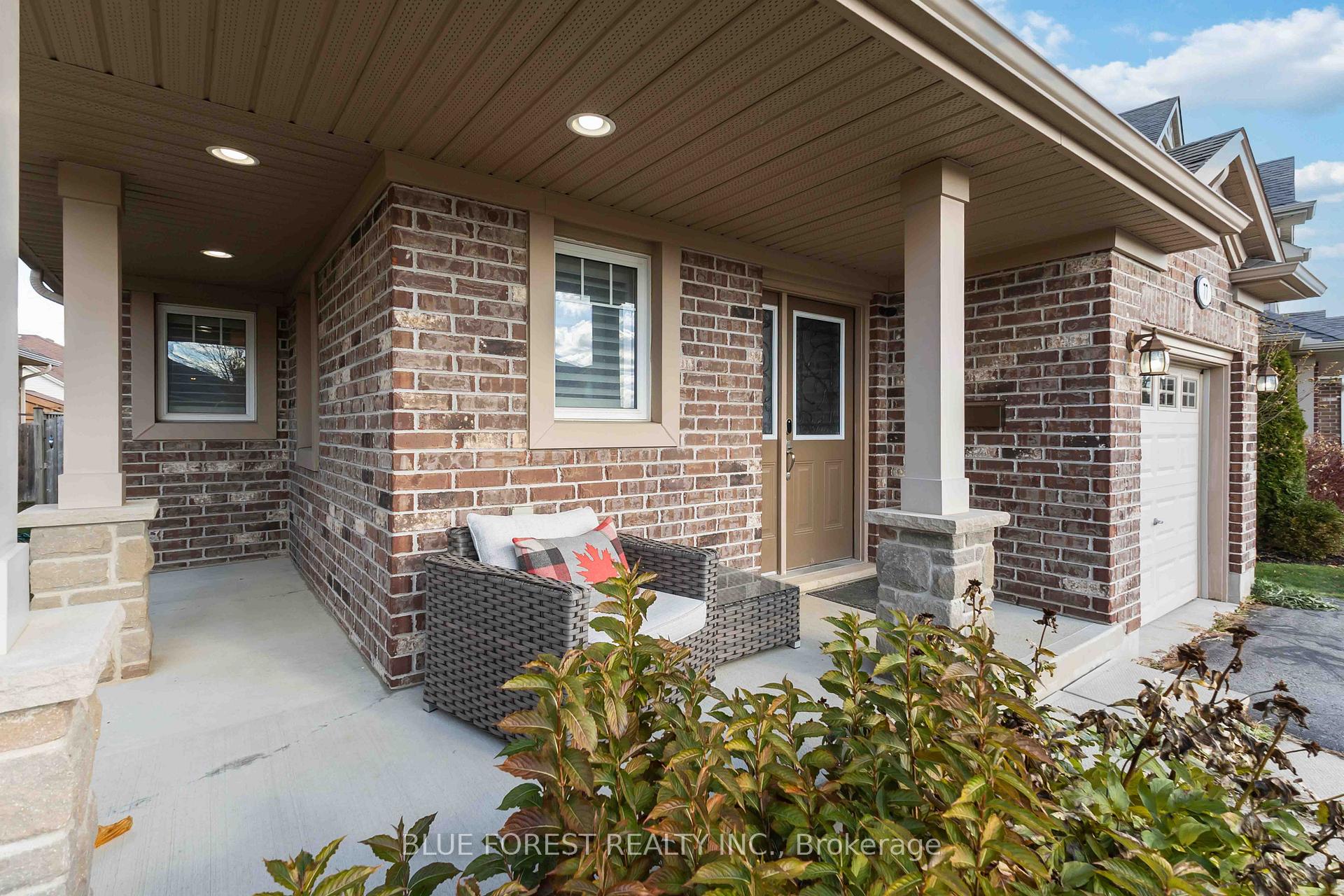 Photo 41 of 77 Pine Valley Drive, St. Thomas — HOMEH