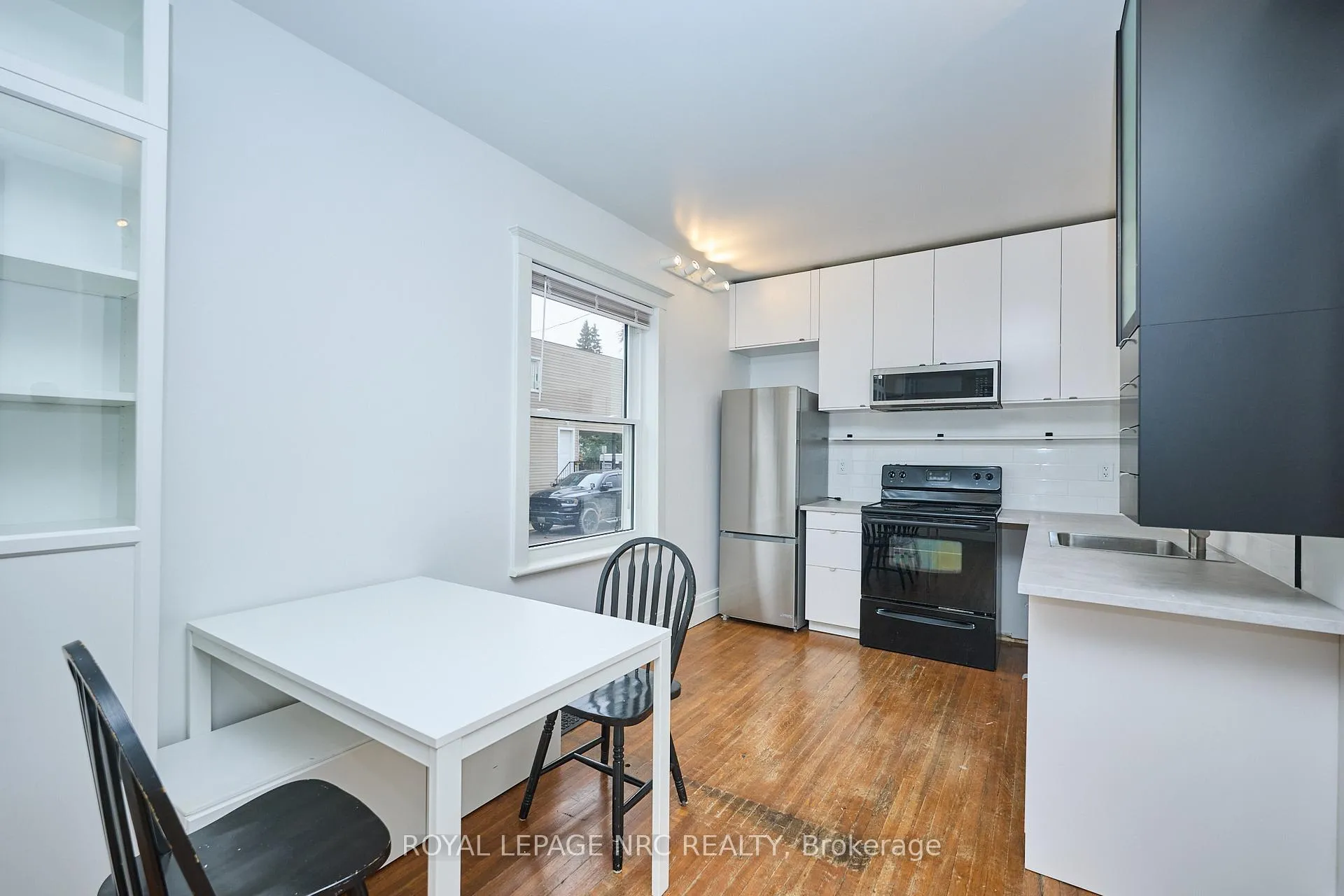 Photo 6 of 61 York Street, St. Catharines, Downtown — HOMEH