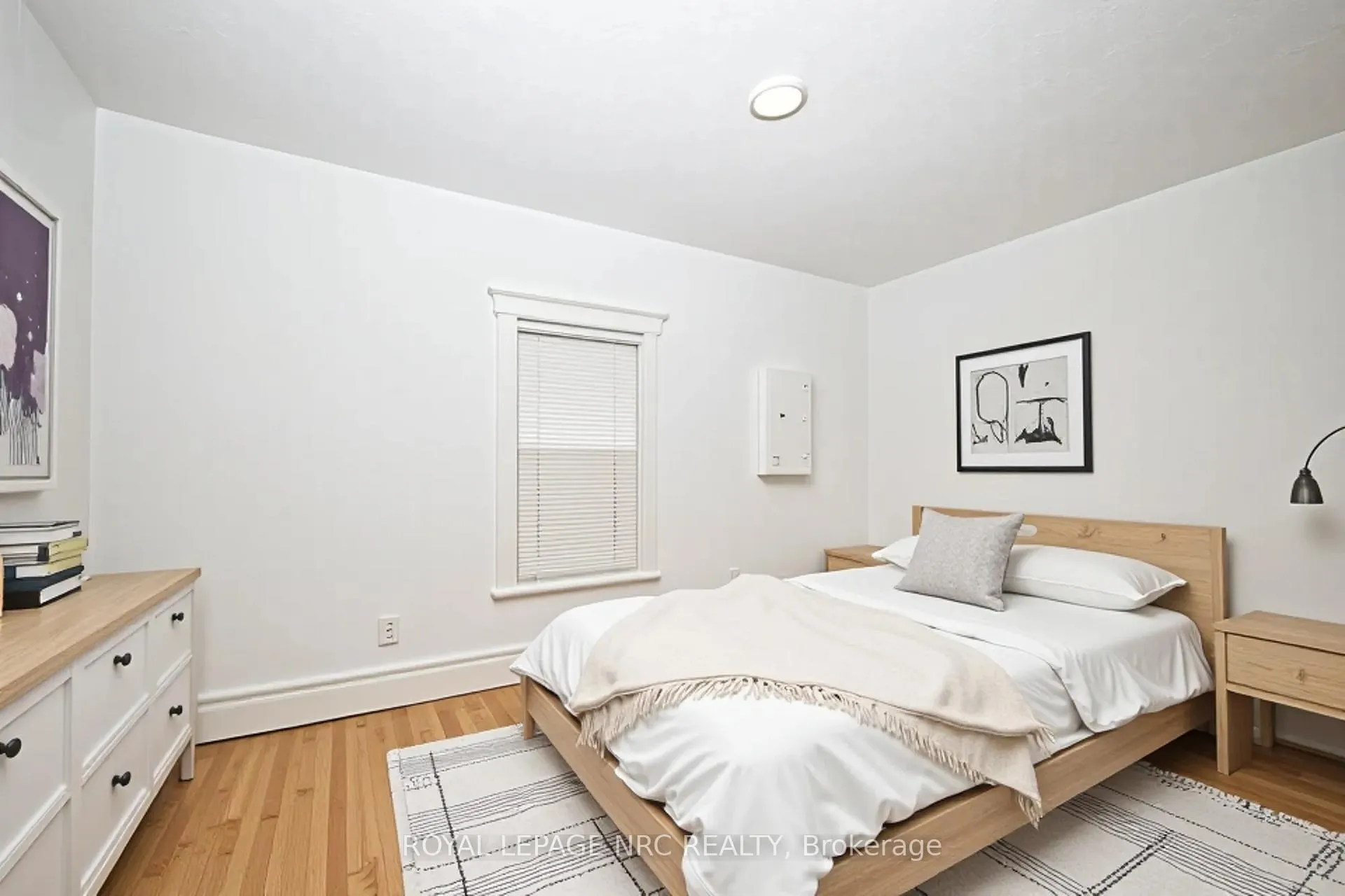 Photo 14 of 61 York Street, St. Catharines, Downtown — HOMEH