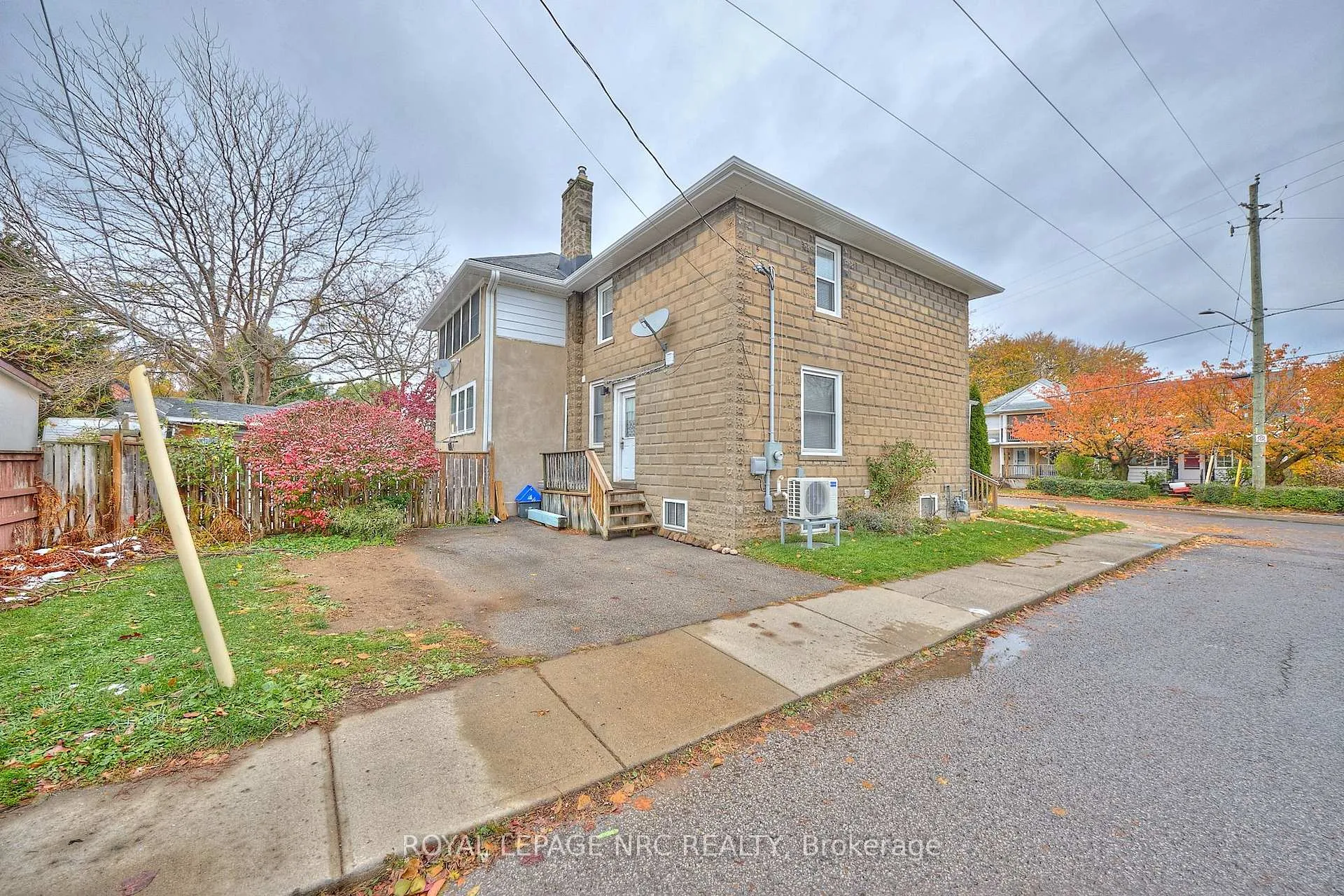 Photo 18 of 61 York Street, St. Catharines, Downtown — HOMEH