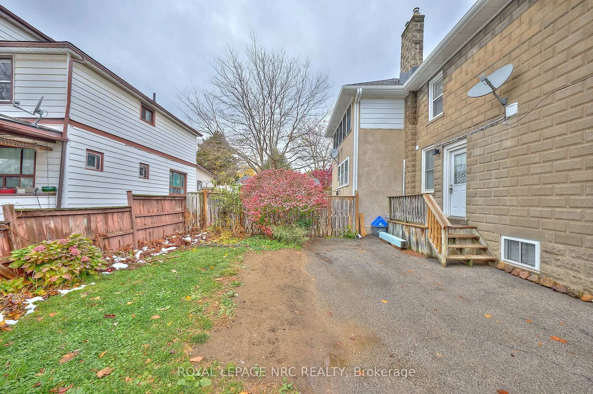 Photo 19 of 61 York Street, St. Catharines, Downtown — HOMEH
