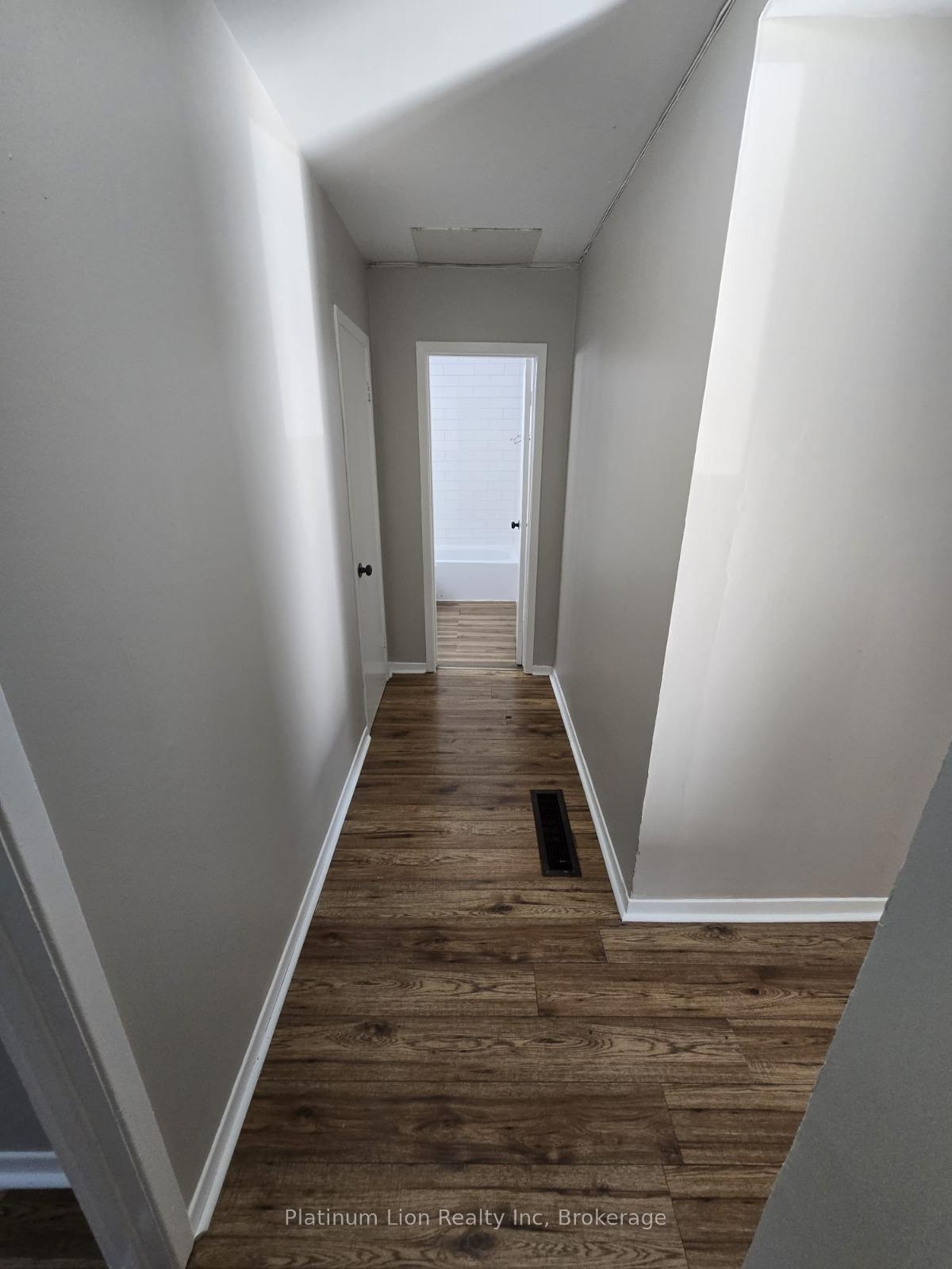 Photo 7 of 4 Vollette Street, St. Catharines, Downtown — HOMEH