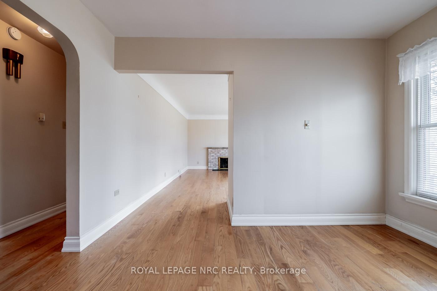 Photo 8 of 189 Glendale Avenue, St. Catharines, Glendale/Glenridge — HOMEH