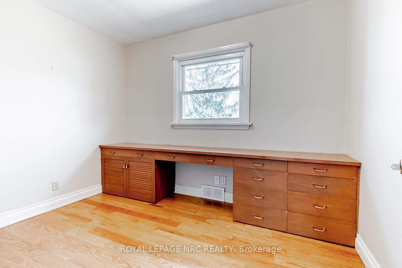 Photo 14 of 189 Glendale Avenue, St. Catharines, Glendale/Glenridge — HOMEH