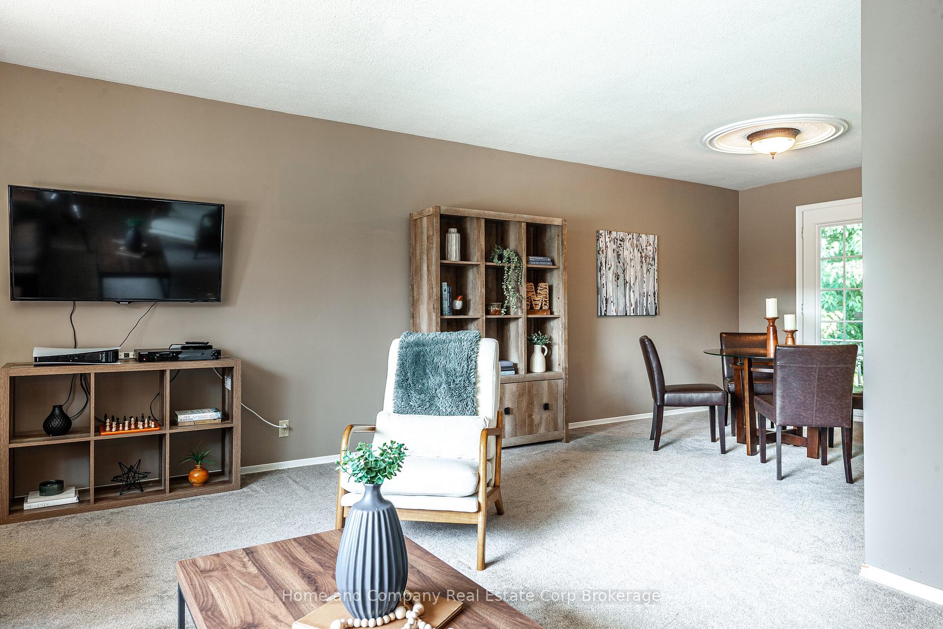 Photo 4 of 205 Graff Avenue, Stratford — HOMEH