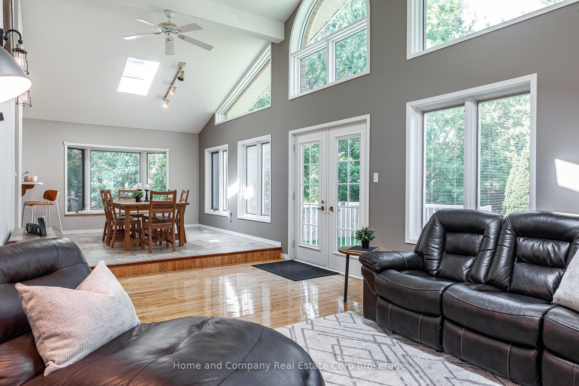 Photo 25 of 205 Graff Avenue, Stratford — HOMEH