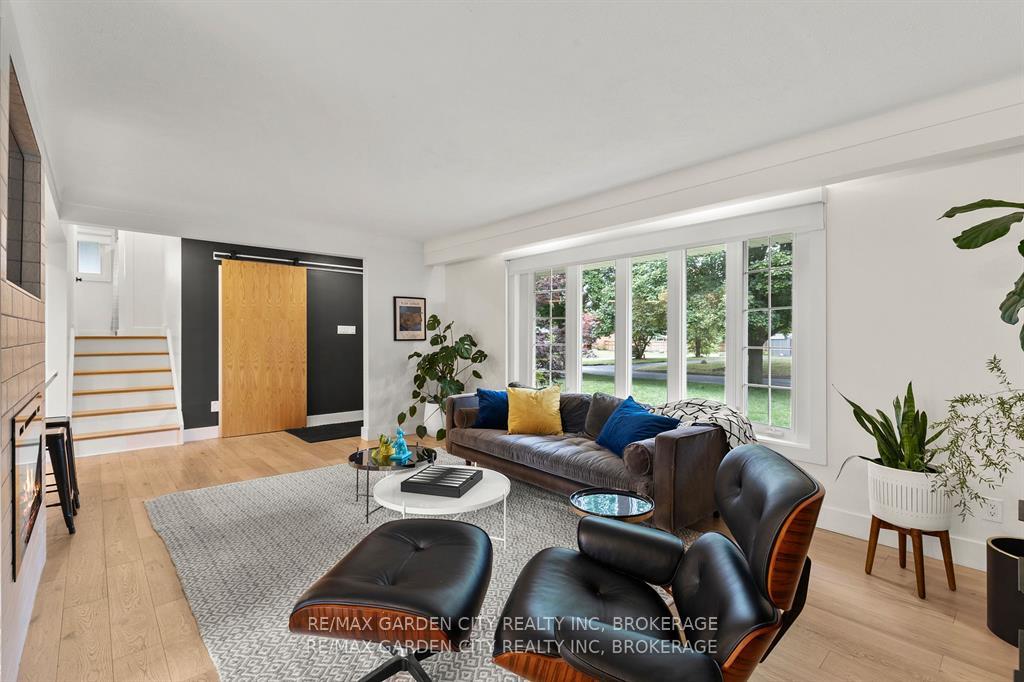 Photo 14 of 3 Cardinal Circle, St. Catharines, Vine/Linwell — HOMEH