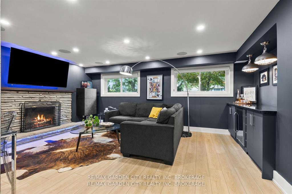 Photo 30 of 3 Cardinal Circle, St. Catharines, Vine/Linwell — HOMEH