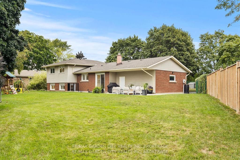Photo 38 of 3 Cardinal Circle, St. Catharines, Vine/Linwell — HOMEH