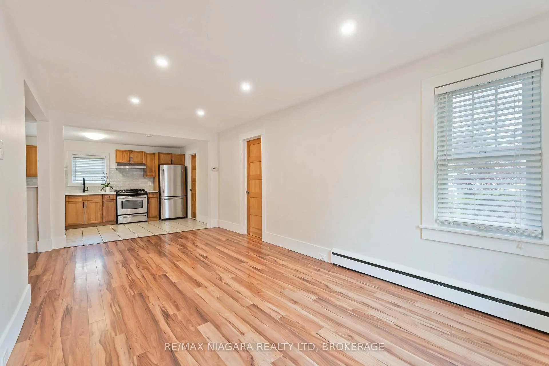 Photo 12 of 543 Vine Street, St. Catharines, Vine/Linwell — HOMEH