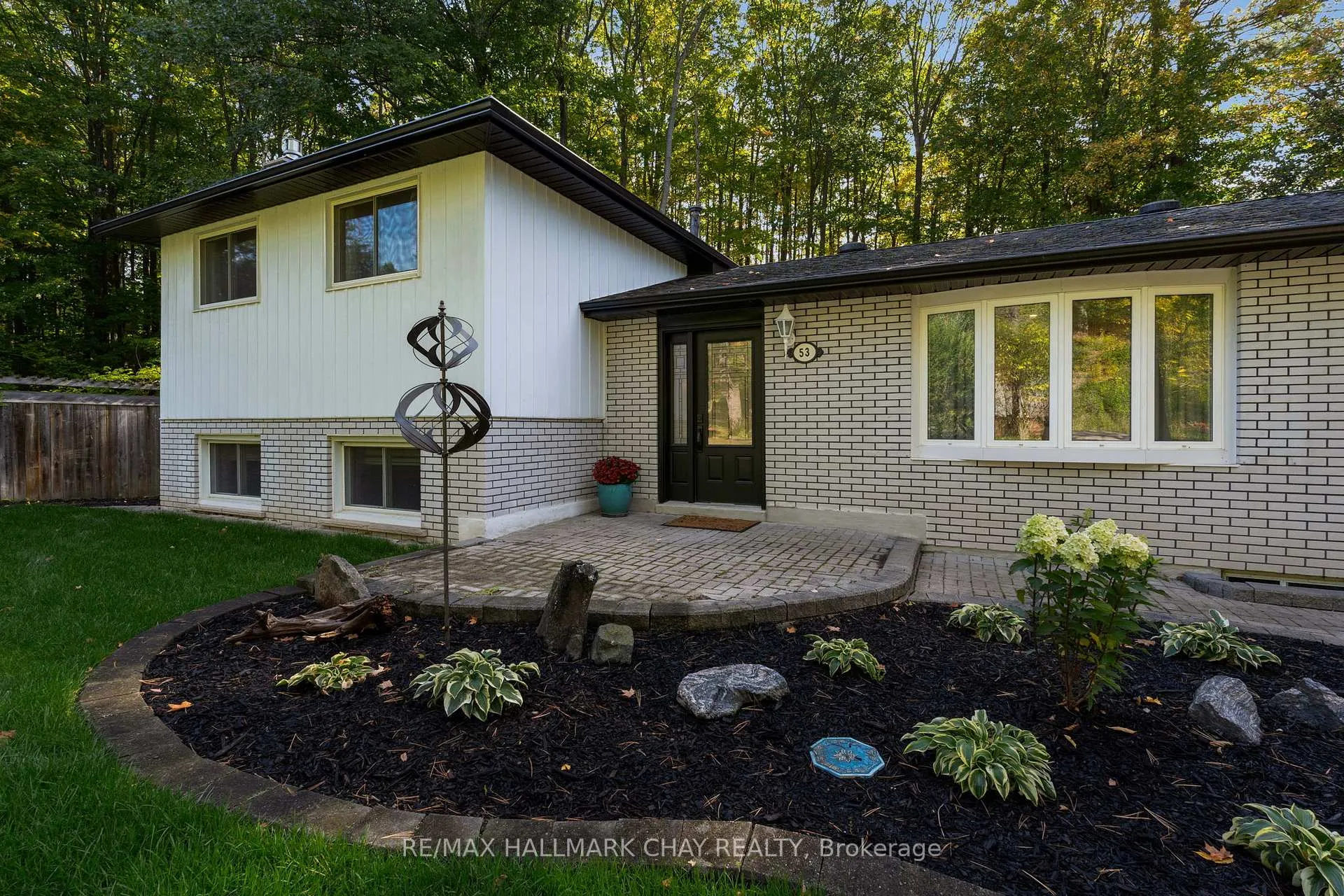 Photo 4 of 53 Doran Road, Springwater, Rural Springwater — HOMEH