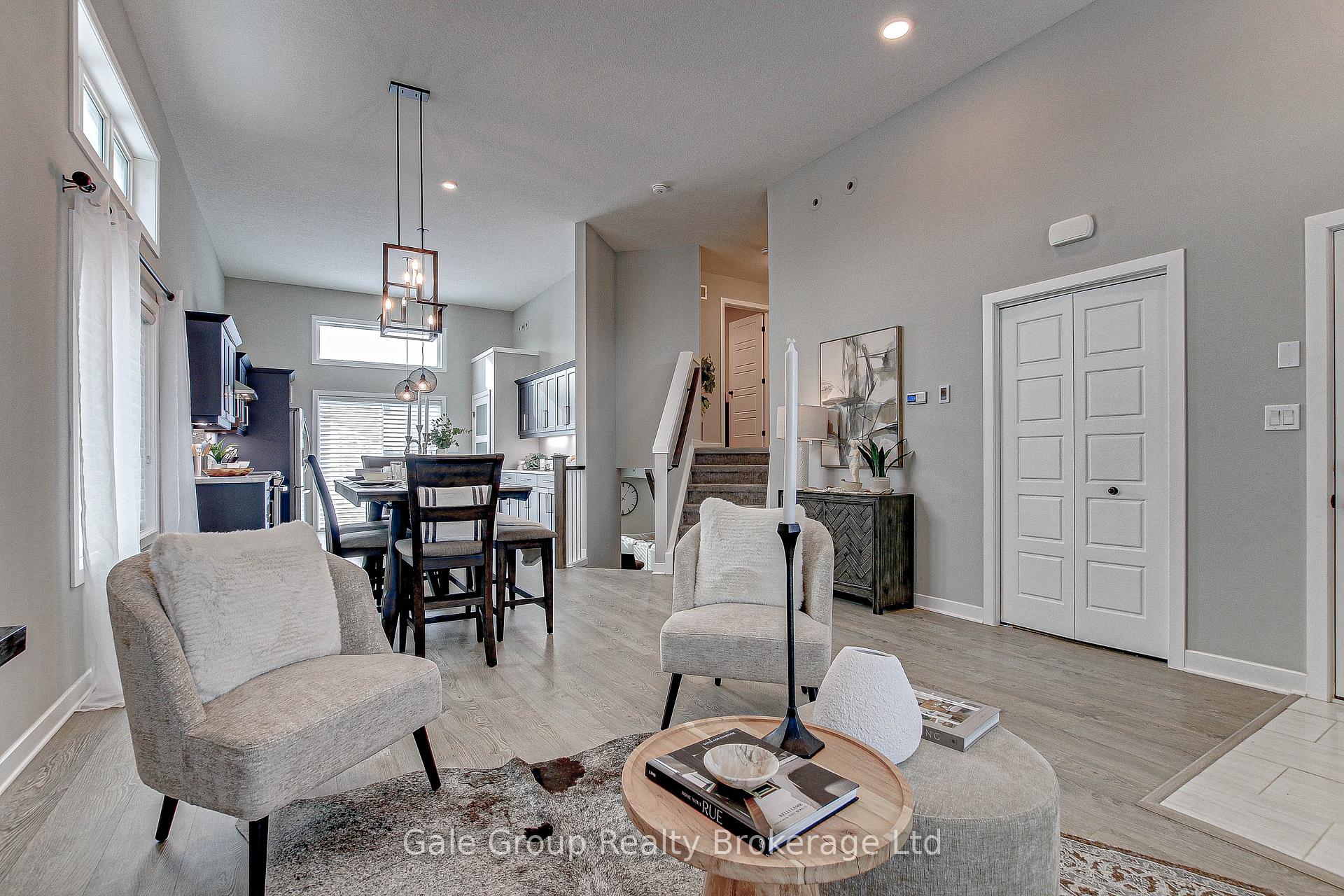 Photo 6 of 9 Clover Circle, St. Thomas — HOMEH
