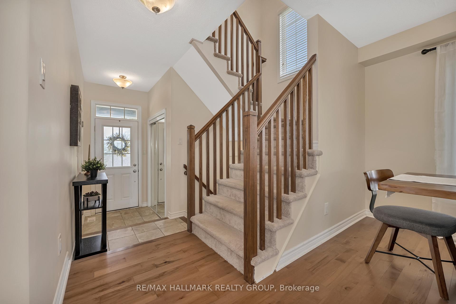 Photo 6 of 334 Astelia Crescent, Ottawa, Stittsville (North) — HOMEH
