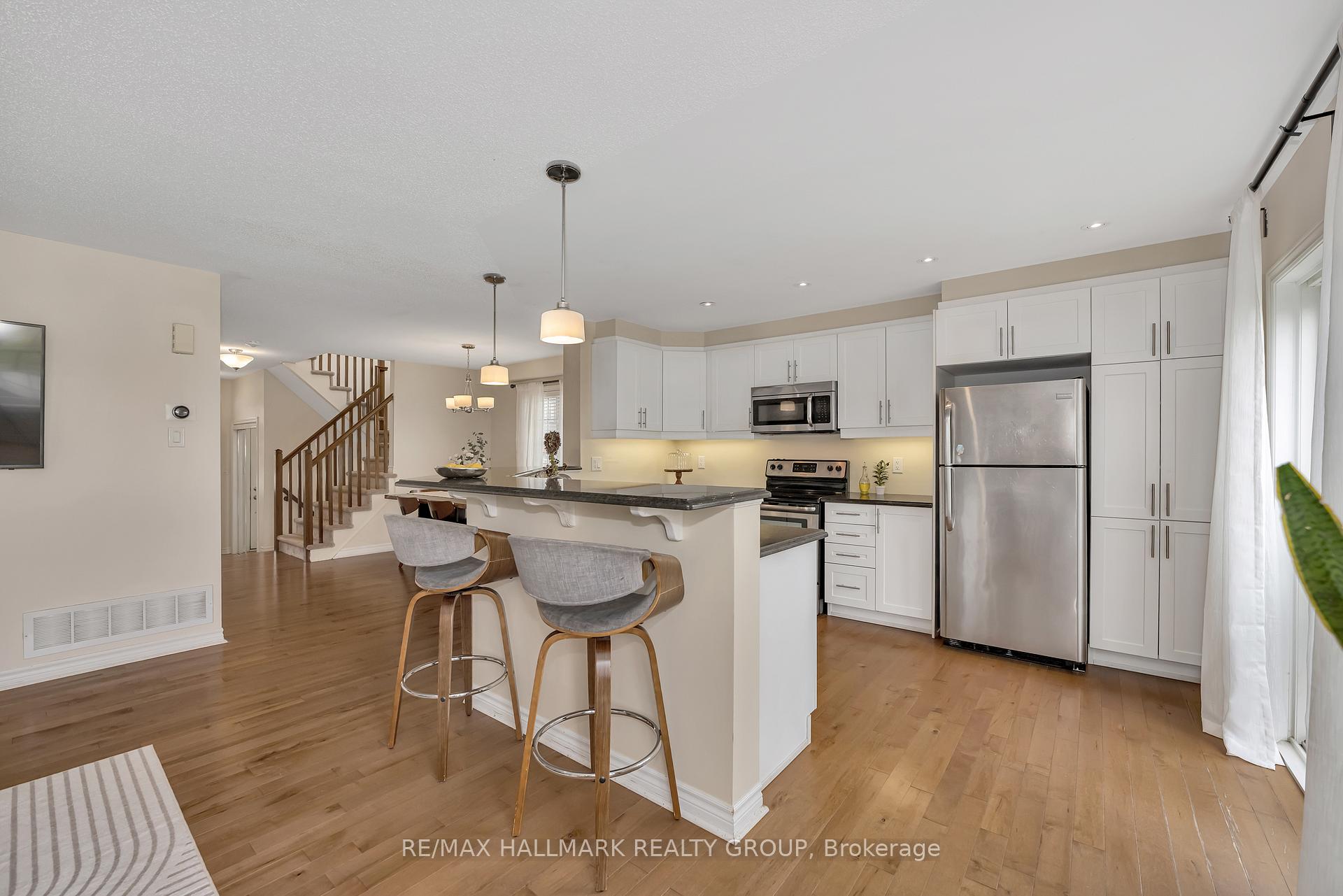 Photo 13 of 334 Astelia Crescent, Ottawa, Stittsville (North) — HOMEH