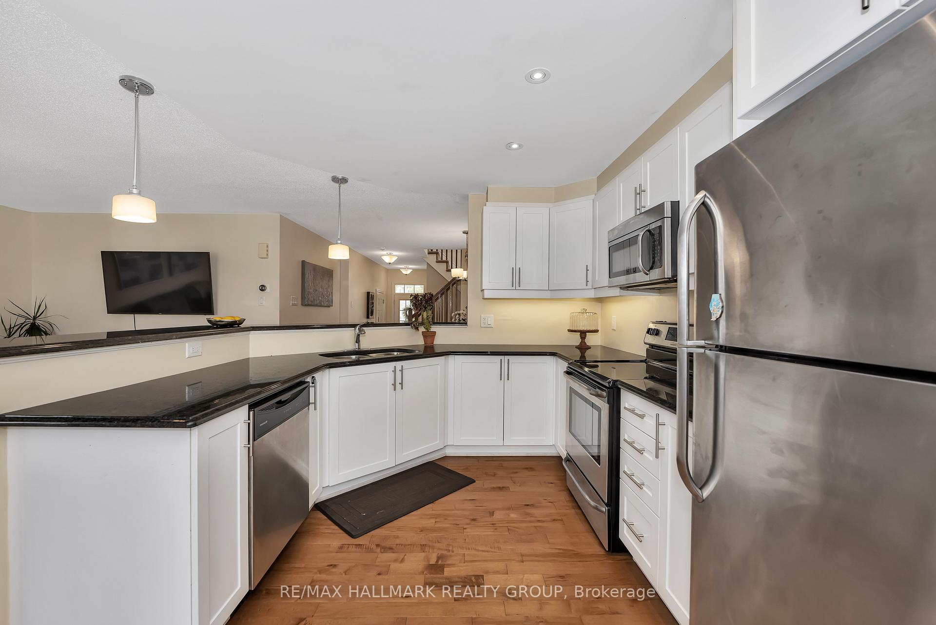 Photo 14 of 334 Astelia Crescent, Ottawa, Stittsville (North) — HOMEH