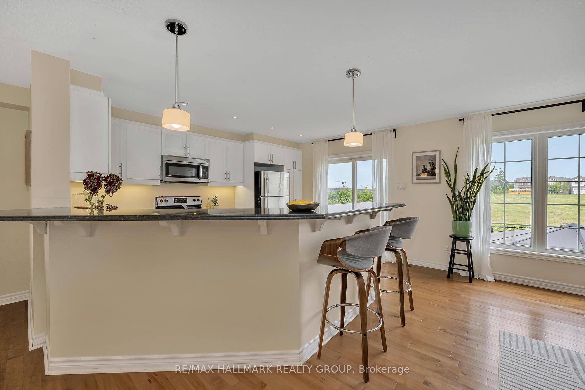 Photo 17 of 334 Astelia Crescent, Ottawa, Stittsville (North) — HOMEH