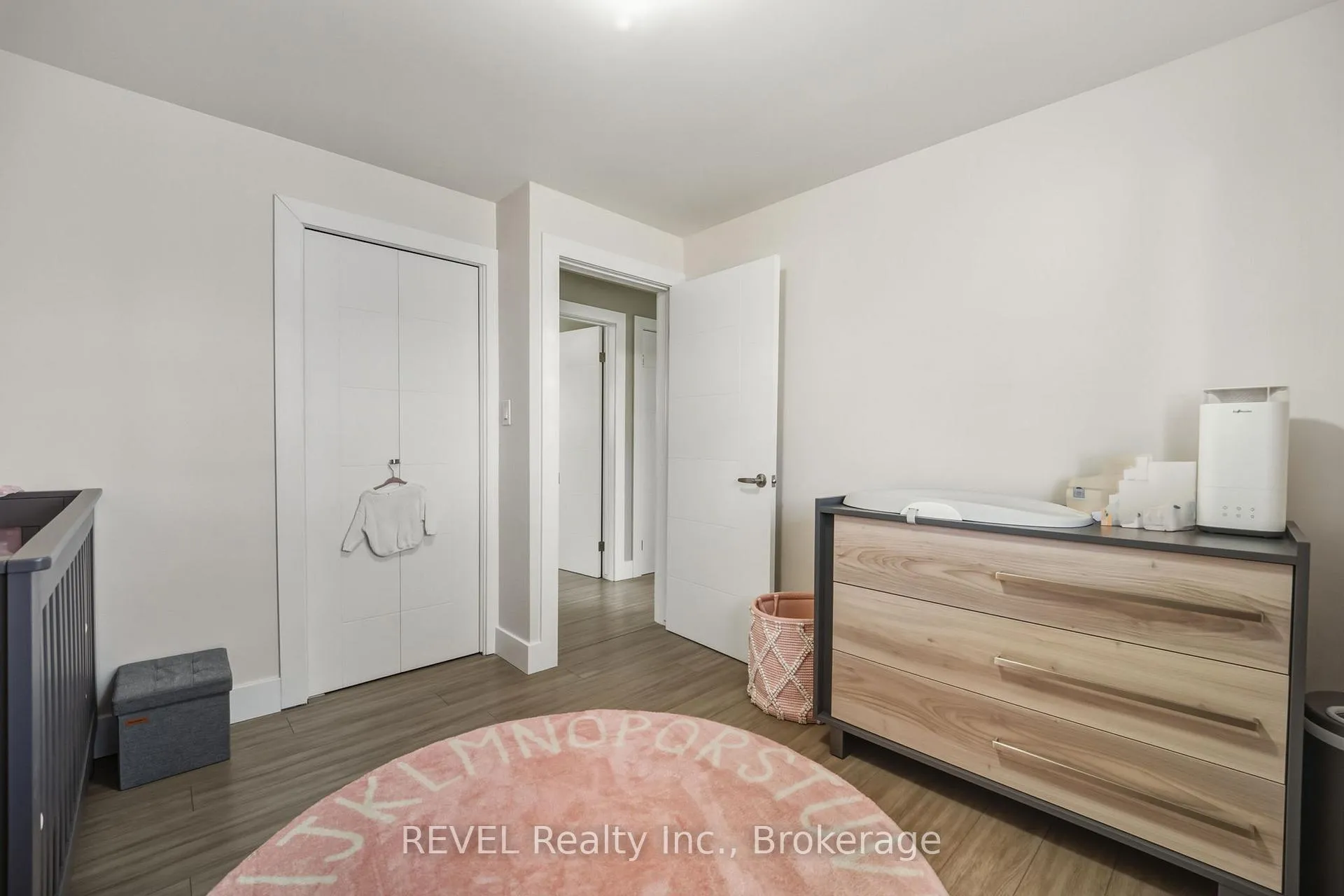 Photo 23 of 20 Bishops Road, St. Catharines, Vine/Linwell — HOMEH