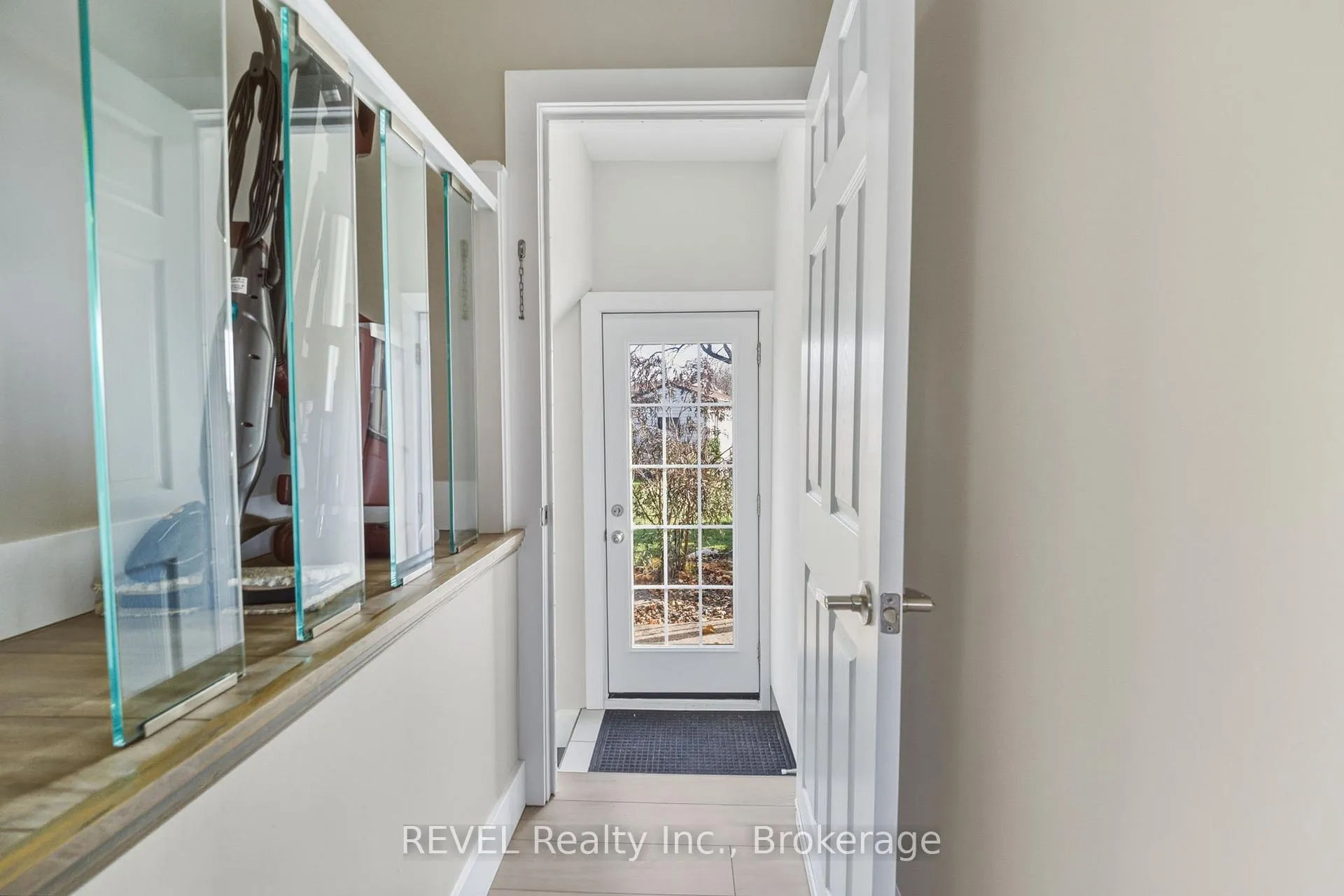 Photo 27 of 20 Bishops Road, St. Catharines, Vine/Linwell — HOMEH