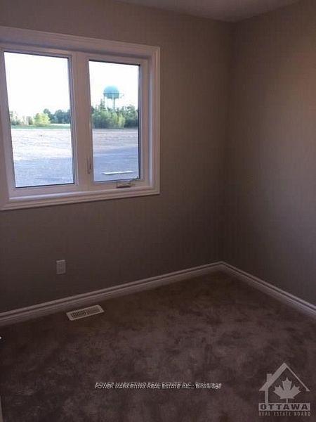 Photo 10 of 219 Bandelier Way, Ottawa, Stittsville (North) — HOMEH