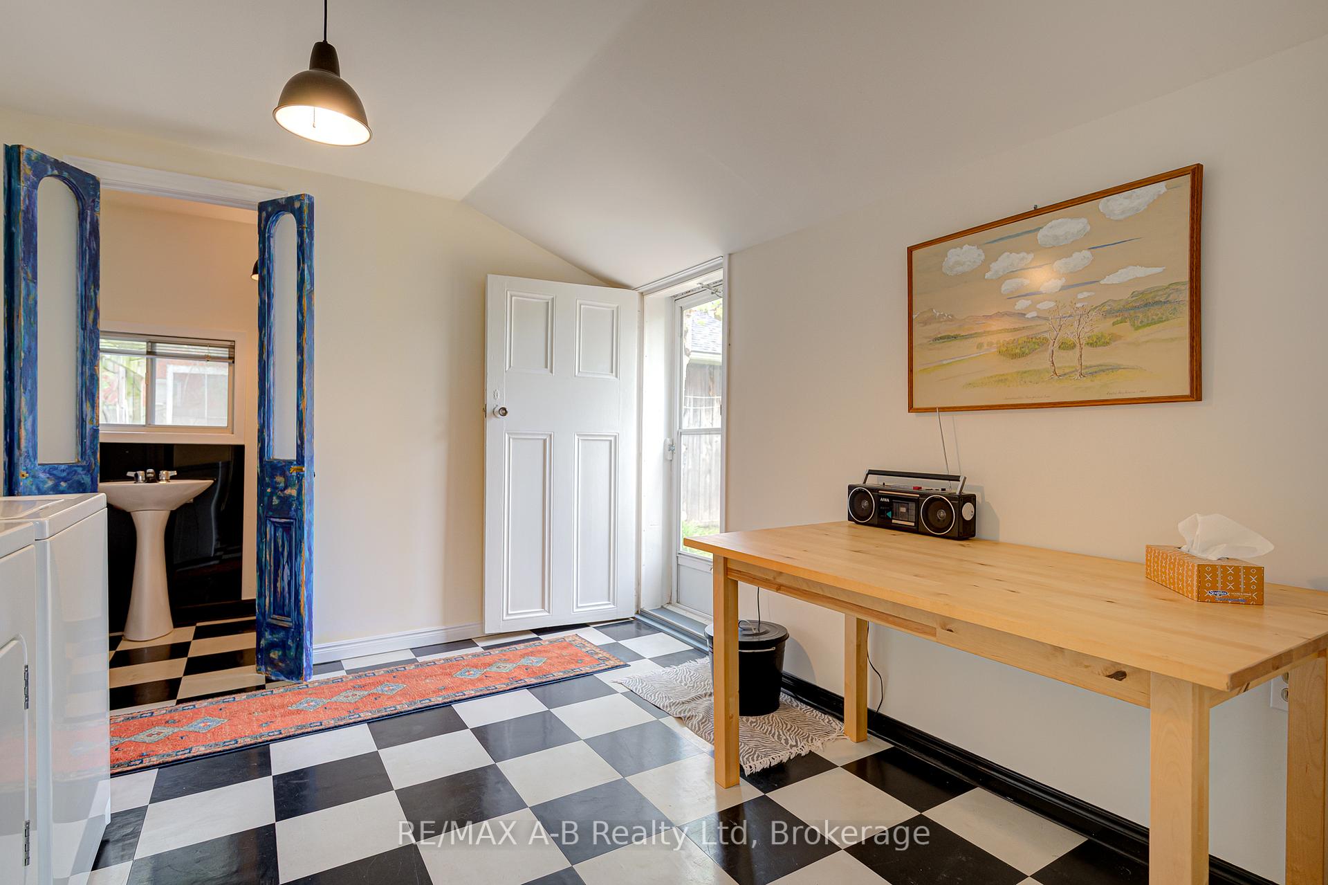Photo 12 of 258 Douro Street, Stratford — HOMEH