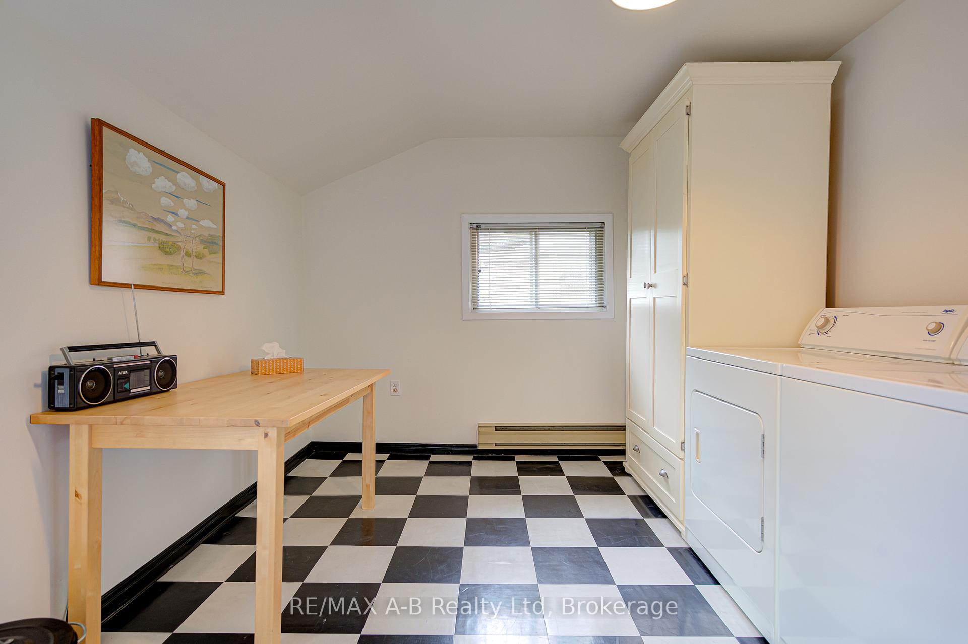 Photo 14 of 258 Douro Street, Stratford — HOMEH