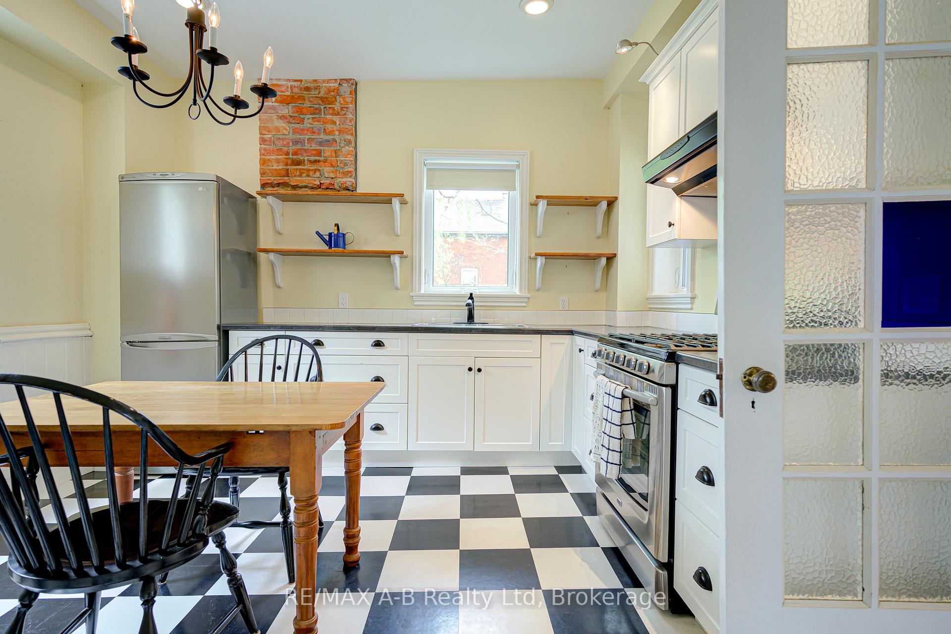 Photo 18 of 258 Douro Street, Stratford — HOMEH
