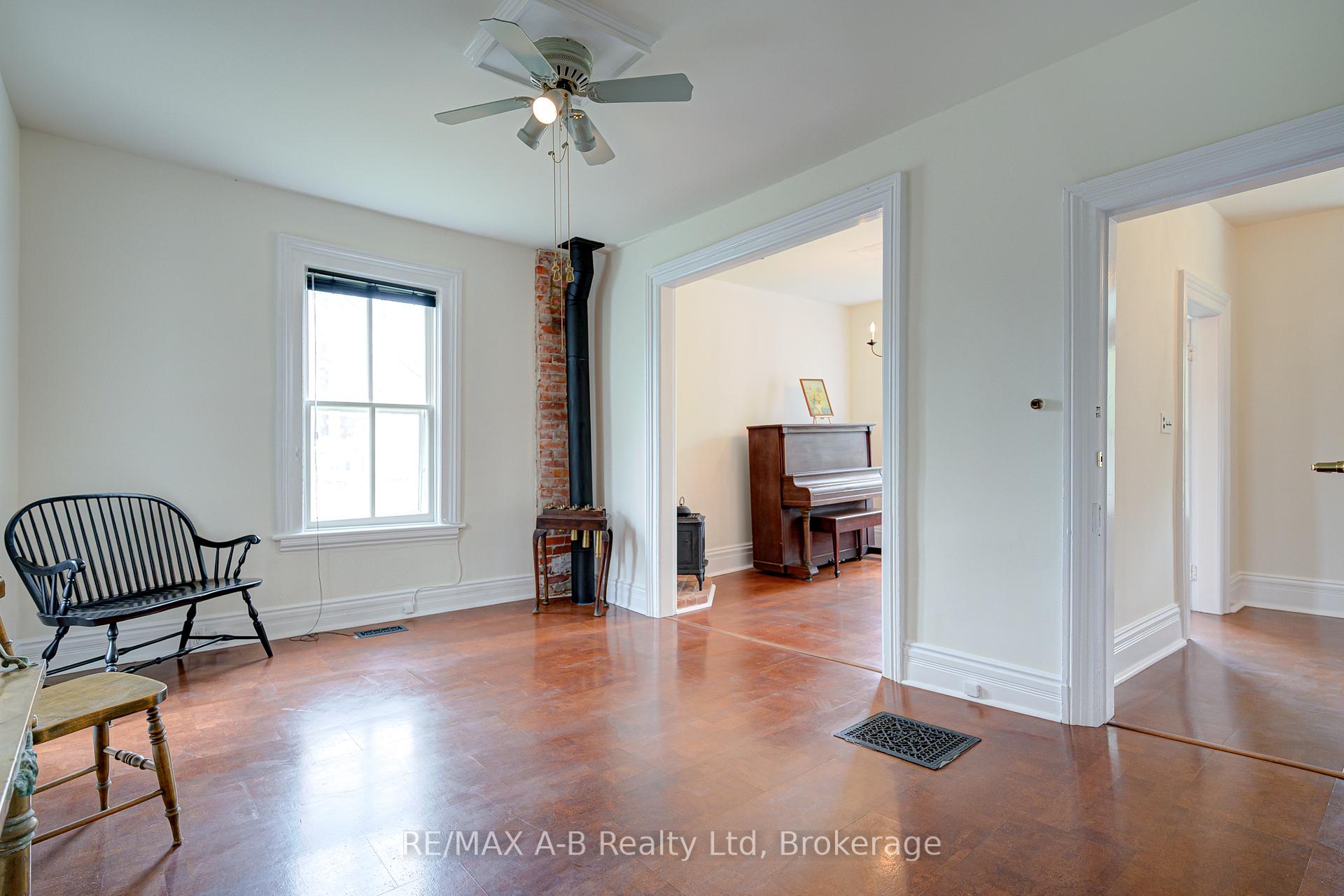 Photo 20 of 258 Douro Street, Stratford — HOMEH