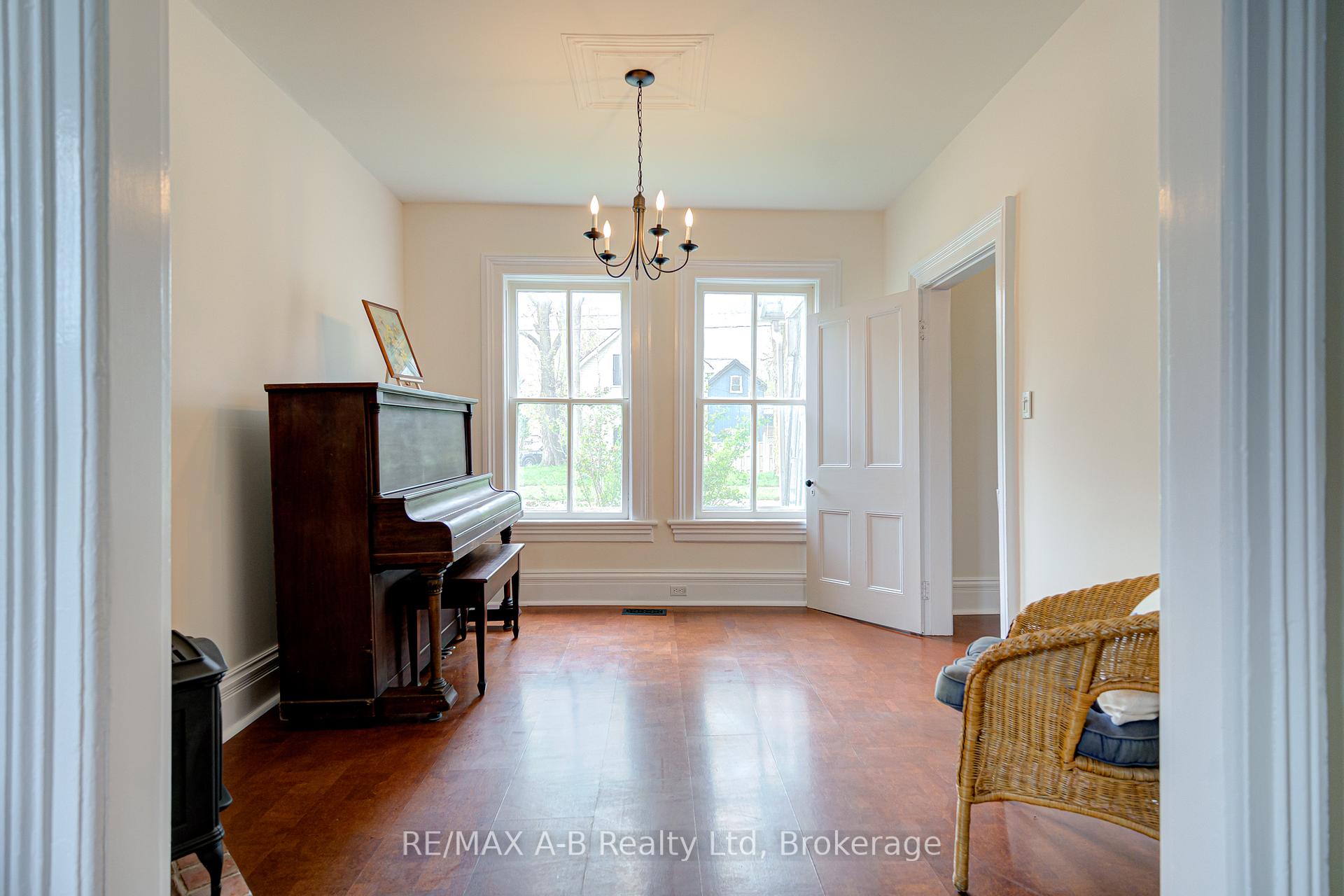 Photo 22 of 258 Douro Street, Stratford — HOMEH