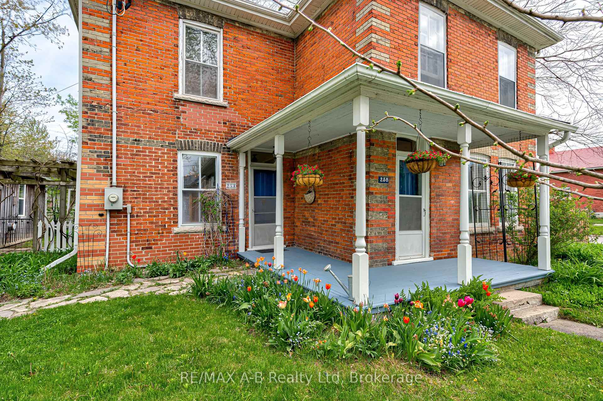 Photo 28 of 258 Douro Street, Stratford — HOMEH