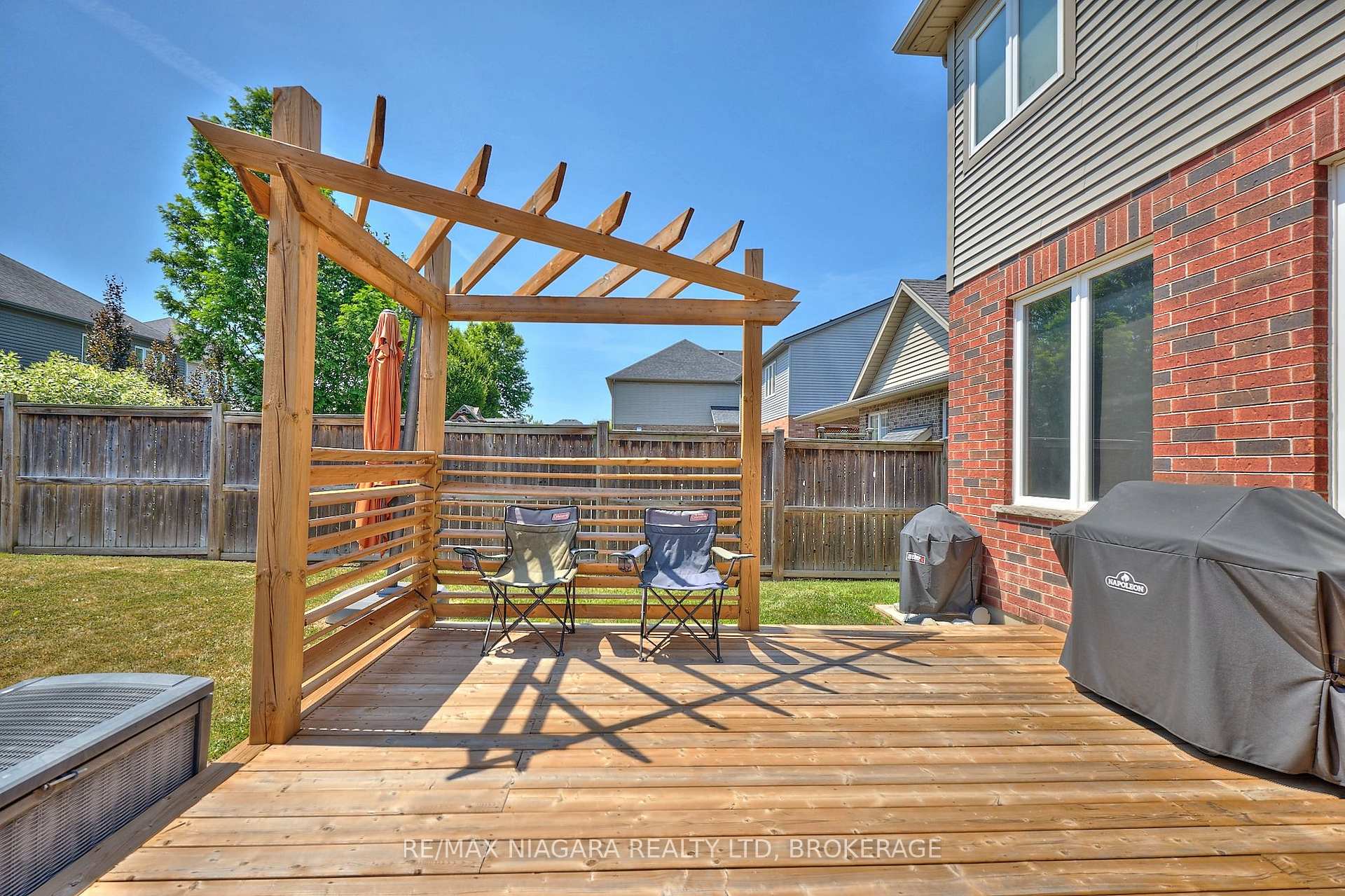 Photo 5 of 6 Alex Grant Place, St. Catharines, Secord Woods — HOMEH