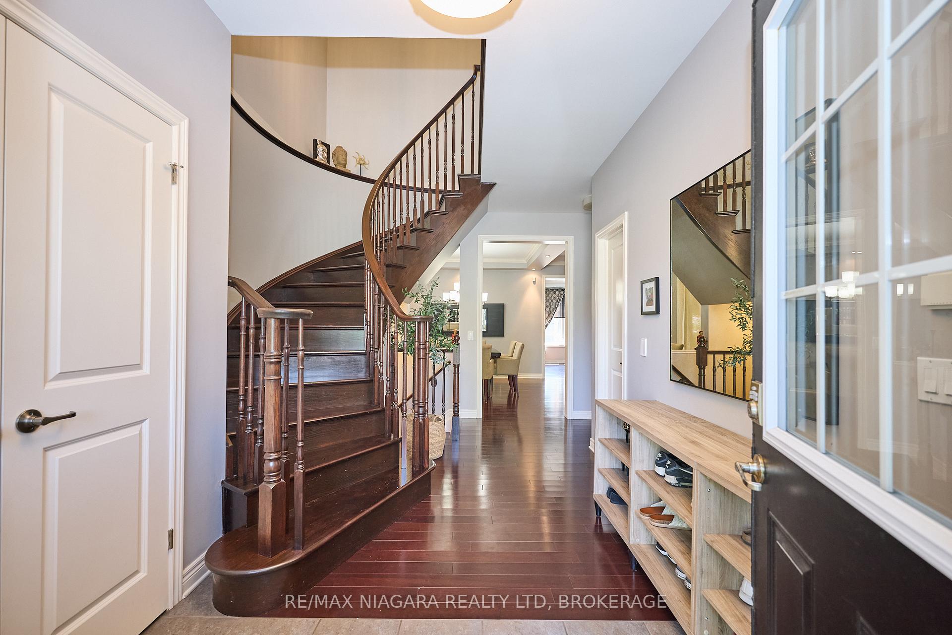 Photo 7 of 6 Alex Grant Place, St. Catharines, Secord Woods — HOMEH