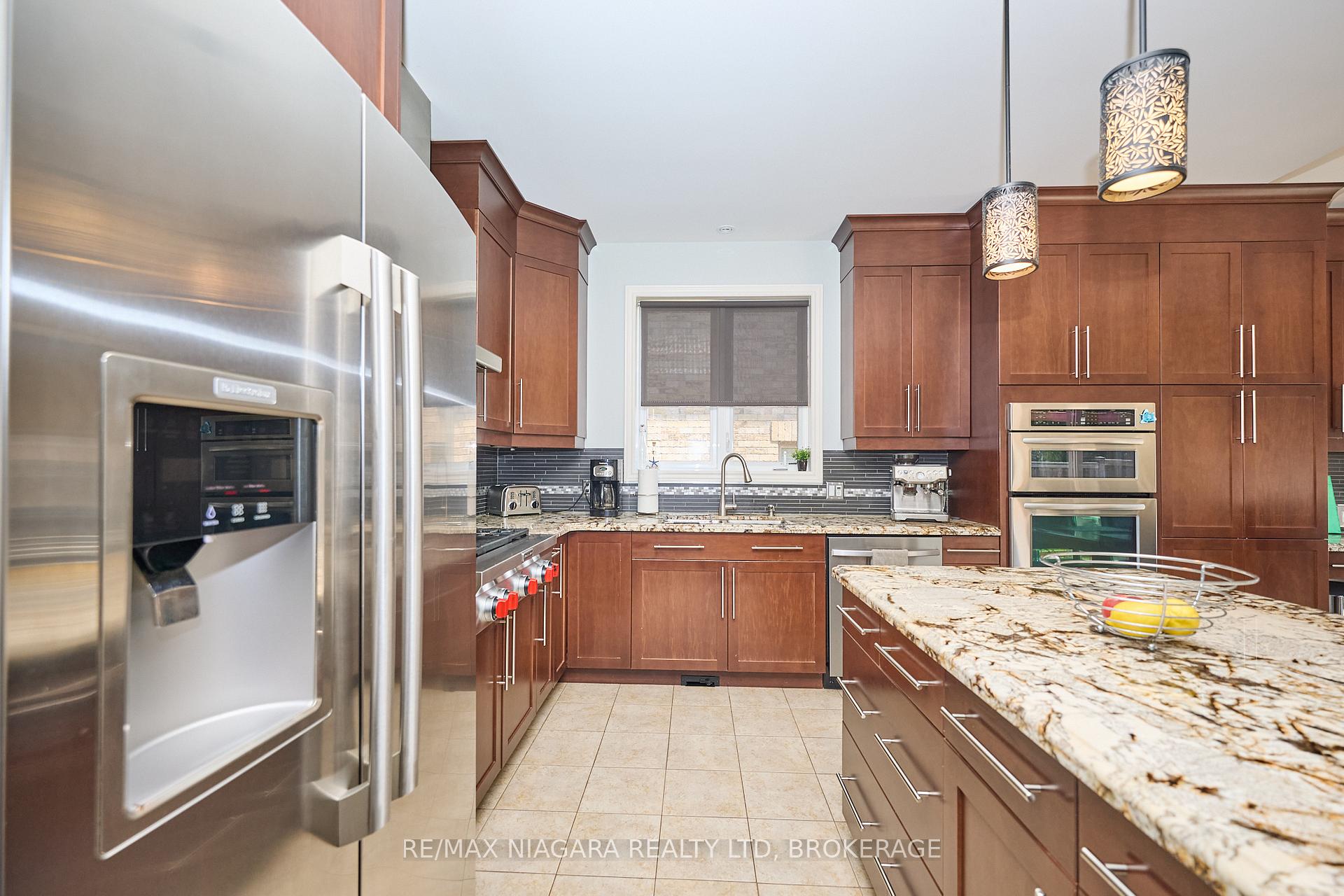 Photo 14 of 6 Alex Grant Place, St. Catharines, Secord Woods — HOMEH