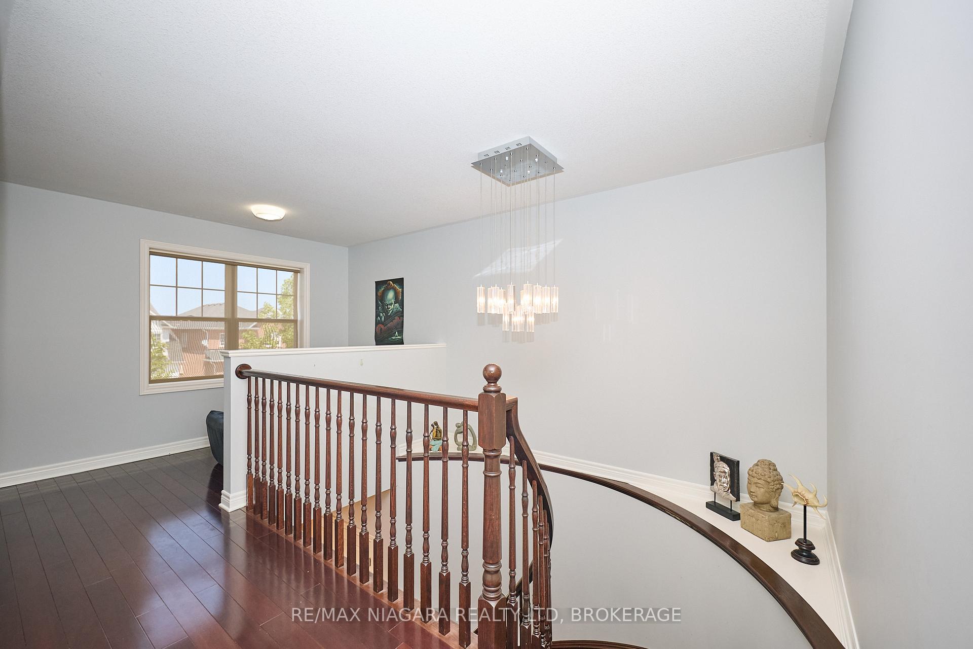 Photo 21 of 6 Alex Grant Place, St. Catharines, Secord Woods — HOMEH